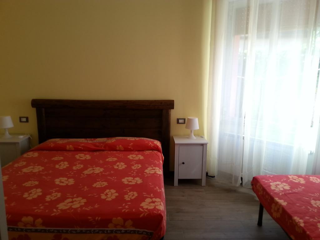 Lindavacanza Moneglia Rum bild